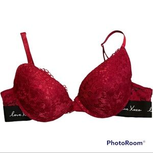 Beautiful red lace bra - 34C